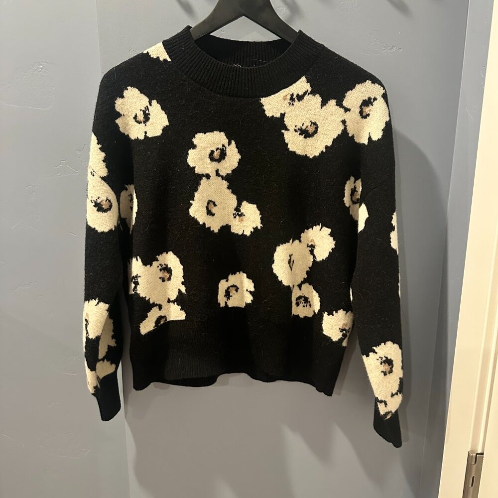 Women's sweater